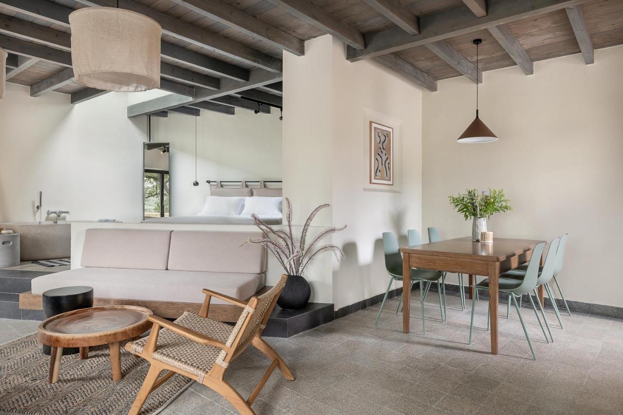 Velanis Ηouse, Style Into Nature - Secluded Kíssamos Buitenkant foto